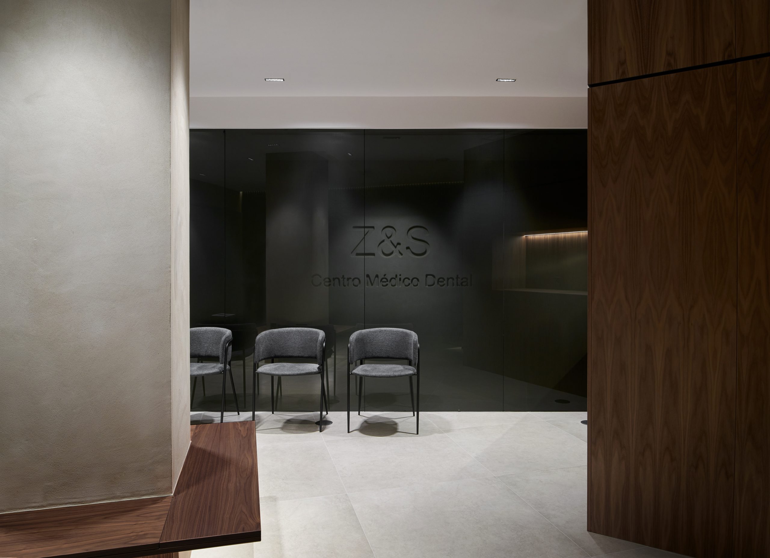 murillo-arquitectos-zys-centro-medico-dental-detalle-de-materiales