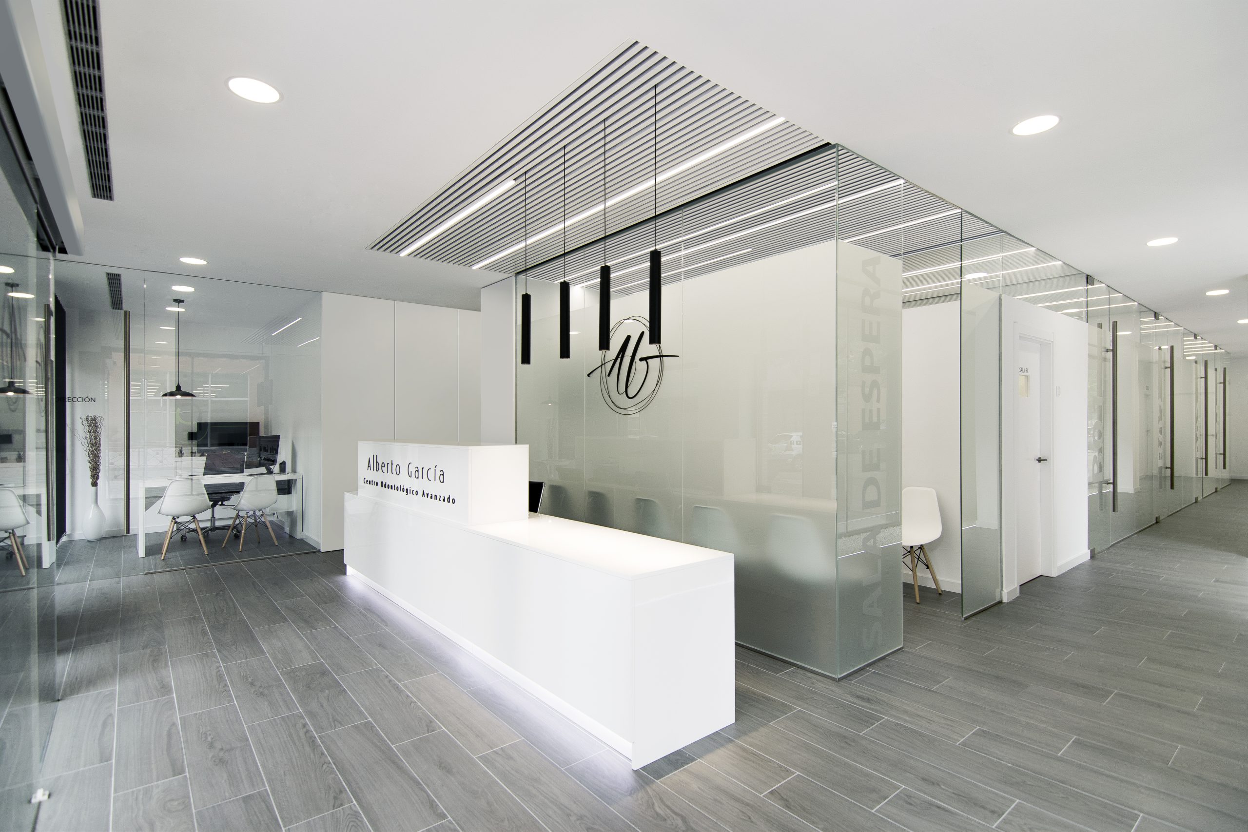 murillo-arquitectos-clinica-dental-alberto-garcia-recepcion