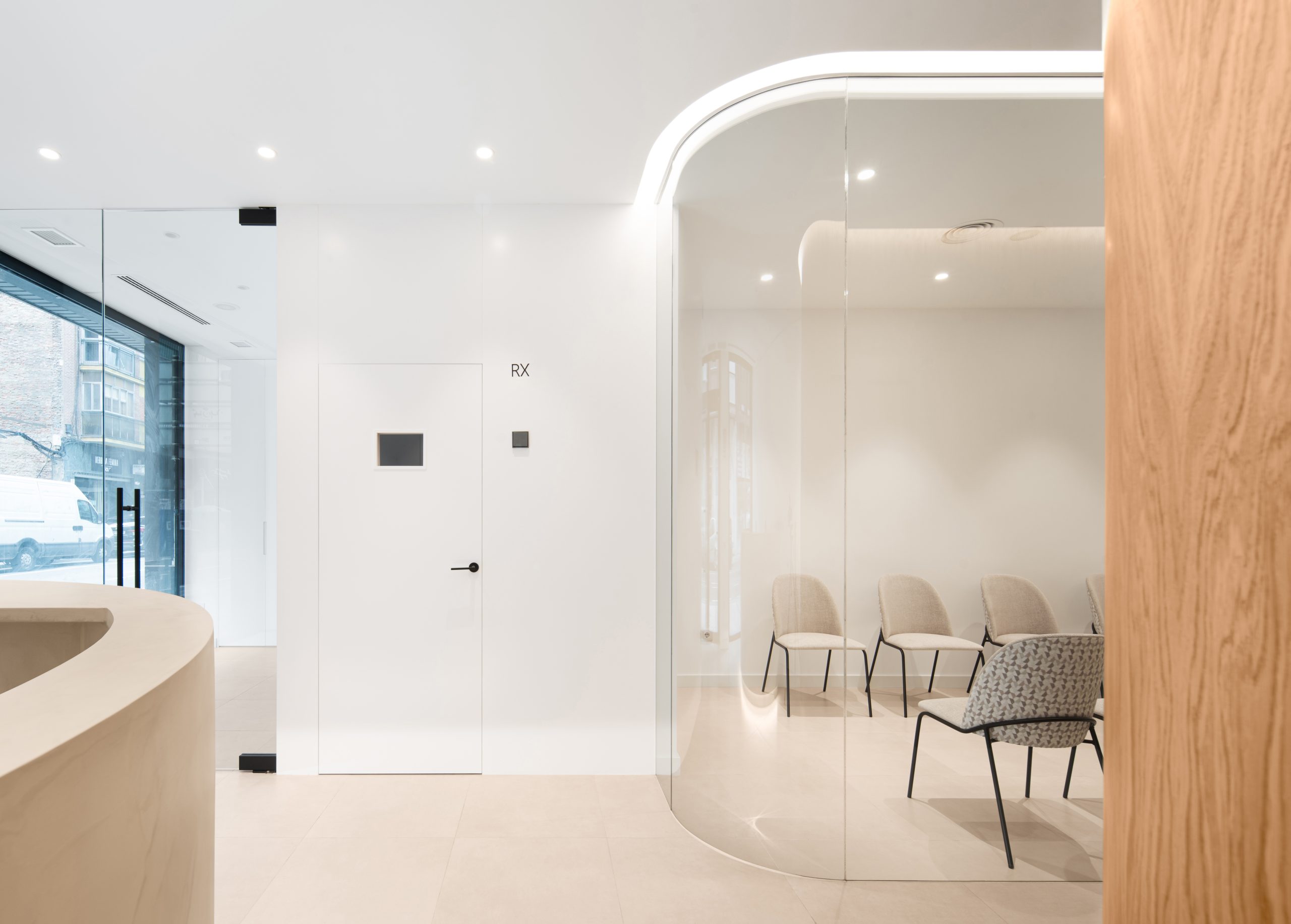 murillo-arquitectos-clinica-dental-fuentes-vera-sala-de-rayos-x